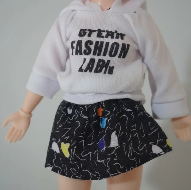 Muñeca Moda Rainbon Higo Con Accesorio - Image 3
