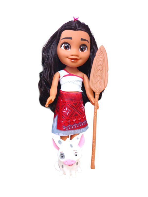 🌊 Muñeca Aventurera Sonora con Bastón Tribal y Cerdito Chillón 🐷✨ - Image 4