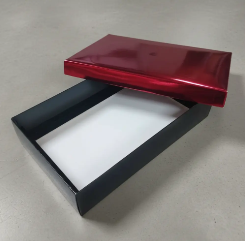 🎁✨ Caja De Regalo Metalizada Con Tapa Elegante Roja💝🎀 - Image 3